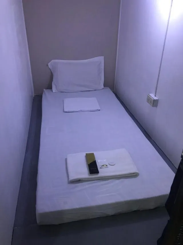 Rdc - Mariveles Transient Capsule Hotel Mandaluyong